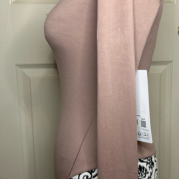 NWT LuluLemonSeriously Soft Nulu Square-Neck Bodysuit - Picture 2 of 10